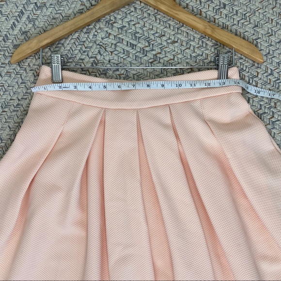 Wayf Pleated Midi Skirt, Blush medium - Picture 5 of 9